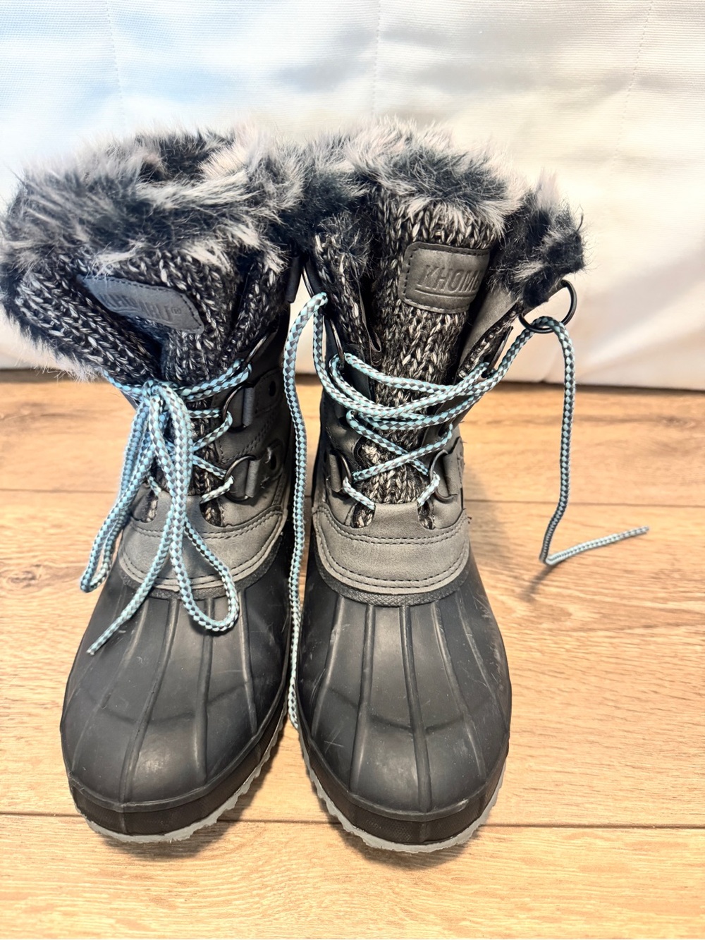 Khombu Gray Winter Rain Boots with Light Blue Laces